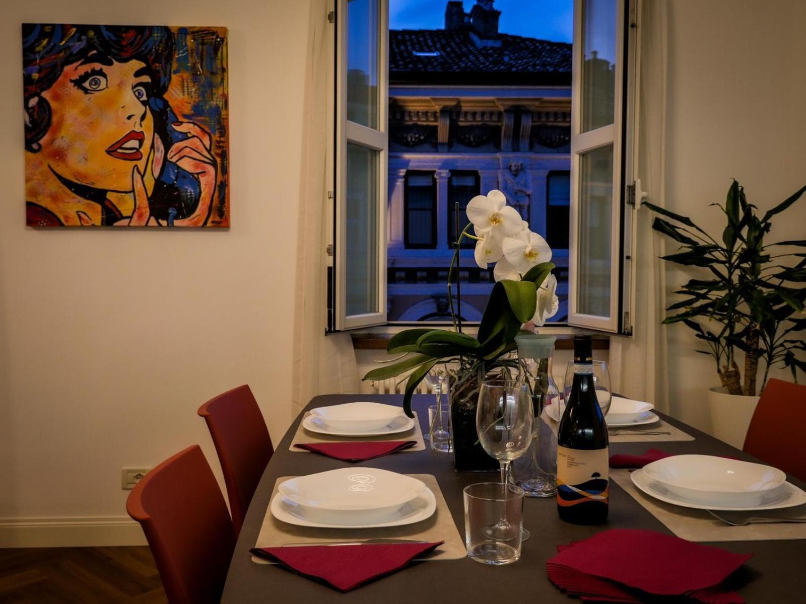 Casa Vacanze Trieste - Vista Piazza Unita Luaran gambar