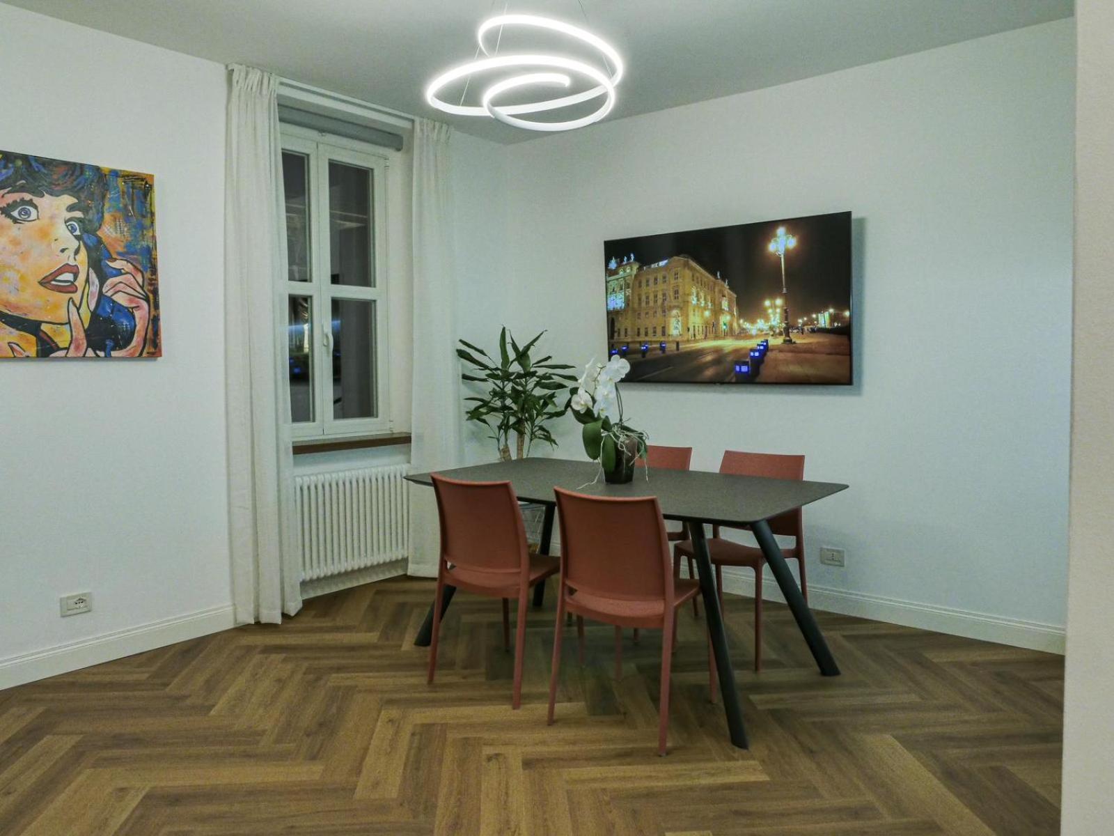 Casa Vacanze Trieste - Vista Piazza Unita Luaran gambar